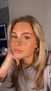 Ella Whang Best Pics