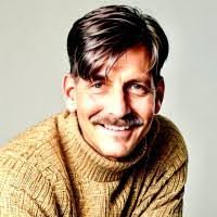 Kim Heun's Instagram, Twitter & Facebook