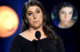 Hosts mike richards and mayim bialik. Mayim Bialik Sie Hat Alles Verloren