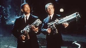 Знаменитый голливудский актер уилл смит (will smith), сыгравший в фильмах «люди в черном», «хэнкок», «плохие парни», и многих других, стал новым суперменом, которого показали на свежих кадрах и шокировали зрителей. Lyudej V Chernom Perezapustyat No Bez Uilla Smita Novosti Na Kinopoiske