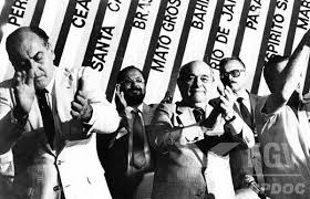 Melhores pastas de tancredo neves. Tancredo Neves Juventude Carreira Politica Morte Brasil Escola