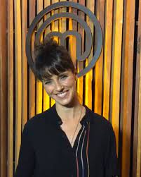 Ela trabalhou como modelo e chegou até a estudar arquitetura. Helena Rizzo Brazilian Born Chef Helena Rizzo Has Been Named The 2014 Veuve Stock Photo Alamy She Runs The Restaurant Mani In Sao Paulo Rizzo Born In Porto Alegre Rio Grande