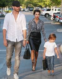 Follow me for my thoughts, poochies & random things. Khloe Kardashian Takes A 5 Hour Trip To Sin City With Kourtney Kardashian Outfit Khloe Kardashian Kourtney Kardashian Style