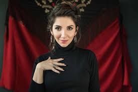 22 nisan pazar saat 16:00 ve 24 nisan salı saat 19:00'da kral pop tv'de Meltem Yilmazkaya Estetiksiz