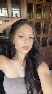 Os vídeos de Yasmin Dias (@yassay2k) com som original