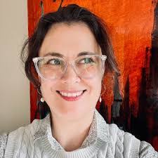 Naomi Harrington's Instagram, Twitter & Facebook