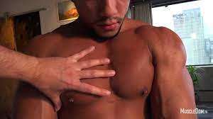 Muscle Worship Hawt Latinos at Gay0Day