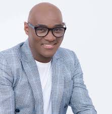 Gospel Star Earnest Pugh Tapped as Psalmist at Funeral for Parents Slain by  16 Year Old Son