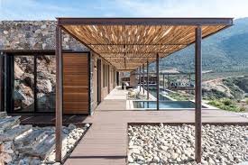 Maison Individuelle Avec Couloir De Nage Architecte Paly Architects Photo George Anastassakis In 2020 Vacation Home Architect Architect Design