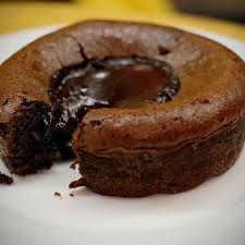 Hannah S Molten Chocolate Cake At Toy Boat Dessert Cafe In San Francisco California Desserts Delicious Desserts Cooking Recipes
