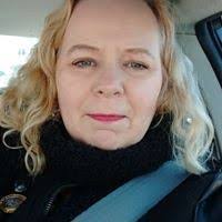 Carol Wnuk's Instagram, Twitter & Facebook