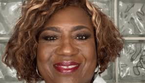 Leslie Clawson, Intern |