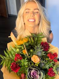 💅🏼✨ The Glam & Glow Christmas Do ✨💅🏼 Calling all independent hair &  beauty professionals… 🎄 Hey guys so me and @elliegrahamhairstylist have  been thinking✨ How amazing would it be to get