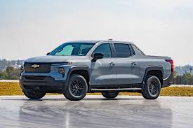 2025 Chevy Silverado EV Work Truck: More Range Than Any Other EV We've Ever  Tested