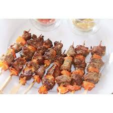 Alloco Attieke Ou Frites D Igname Pour Accompagner Ces Brochettes