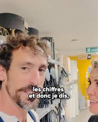 Dispute chez Castorama, rayon couple hétéro !😅 On bricole à deux, mais les  vieux rôles tiennent bon… vous aussi, vous connaissez ? raphaeletnoemie