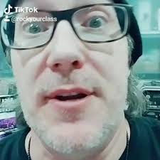 Haven't got a chance to attend one of Steven ÉTIENNE Langlois' ONLINE  FRENCH CONCERTS? Don't worry! Head