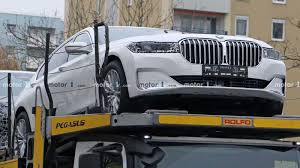 The digital artists have created these renderings after spy shots of camouflaged car, appeared on social media. Next Gen Bmw 7 Series With New Updated Lights News Karabakh Motors