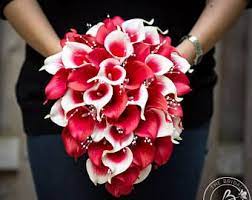Maybe you would like to learn more about one of these? Calla Lilien Strauss Kaskadierung Brautstrauss Rote Hochzeit Bouquet Real Touch Calla Lilien Kaskad Calla Lily Bouquet Red Bouquet Wedding Red Bridal Bouquet