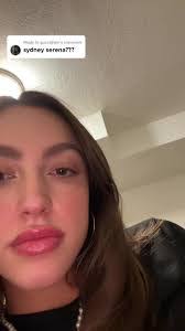 Serena Carson's Instagram, Twitter & Facebook