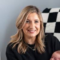 Theresa Clancy's Instagram, Twitter & Facebook