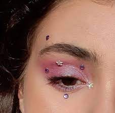 Bold Makeup Eyeshadow Look Euphoria Esque Aesthetic Ig Makeup Bydeea Cute Makeup Makeup Inspiration Cool Makeup Looks