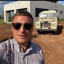 Dylan thomas Giddings