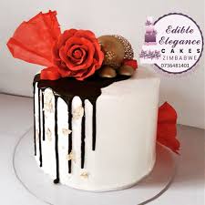 Edible Red Roses Valentine Cake Harare Zimbabwe In 2021 Valentine Cake Cake Red Roses