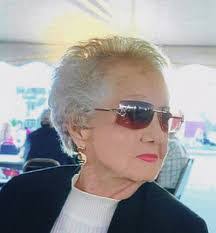 Dawn Moniz's Instagram, Twitter & Facebook