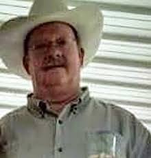 Kelly Ebeling's Instagram, Twitter & Facebook