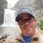 Earl Ettleman's Instagram, Twitter & Facebook