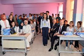 Pkk üyelerinin açtığı ateşle aracında şehit edilen müzik öğretmeni şenay aybüke yalçın Sehit Ogretmen Senay Aybuke Yalcin Lisesi Nde Egitim Buruk Basladi