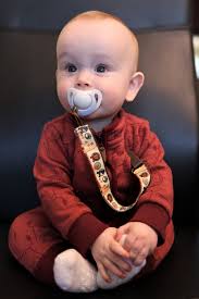 Clip de chupete: Disney Bella Bestia, Cenicienta, Sirenita, Ariel