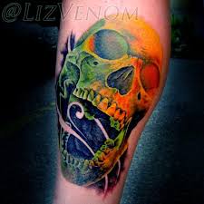 Black And Grey Tattoo Artists Edmonton Amazing Realistic Skull Tattoo By Liz Venom Done At The Best Tattoo Studio In Edmonton Alberta Canada Bombshell Skull Tattoo Female Tattoo Artists Quirky Art