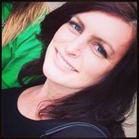 Carrie Wolf (carriewolf37)