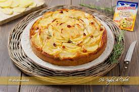 Come resistere ad una torta salata come questa? Torta Salata Di Patate E Prosciutto Cotto