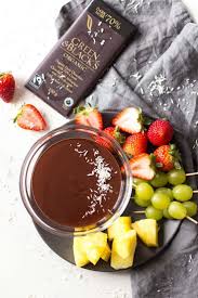 This Decadent And Healthy Dark Chocolate Fondue Recipe Makes A Perfect Fun Treat For 2 On Valenti Chocolate Fondue Recipe Healthy Dark Chocolate Fondue Recipes