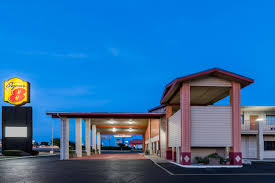 Super 8 by Wyndham WacoMall area TX | Waco, TX Hotels
