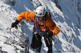 Ueli steck establece un nuevo récord de velocidad, por la ruta heckmair: Nikon Vertieft Zusammenarbeit Mit Extrembergsteiger Ueli Steck Fotointern Ch Tagesaktuelle Fotonews