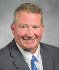 TECH IS ENHANCING TRADITIONAL LEGAL SERVICES