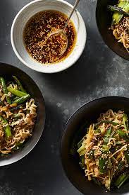 Ramen With Charred Scallions Green Beans And Chile Oil Recipe Recipe Vegetarian Recipes Recipes Vegetarian
