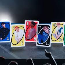 Prueba el conocimiento que tienes de los miembros de esta banda de pop koreana. Asi Luce Uno El Nuevo Juego De Mesa De Bts