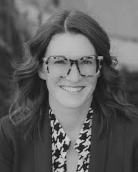 Renee Devine's Instagram, Twitter & Facebook