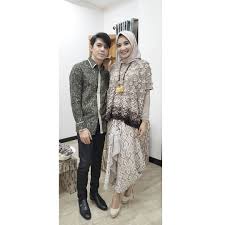 Dress brokat jumbo size xxl/baju brokat/kondangan/baju pesta: 11 Style Kondangan Bareng Pasangan Ala Seleb Indonesia