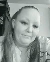 April Almanza's Instagram, Twitter & Facebook