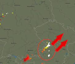 Vydatnejsi Srazky Na Vychode I Bourky Sledujeme On Line In Pocasi