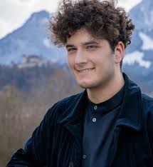 🔥 gjon's tears représentera la suisse au concours 2021 de l'eurovision avec la chanson tout l'univers 💫🇨🇭💙 🔥 gjon's tears will represent switzerland at the 2021 eurovision competition with the song ′′ all the universe ′′ 💫🇨🇭💙 Le Fribourgeois Gjon S Tears Representera La Suisse A L Eurovision La Liberte