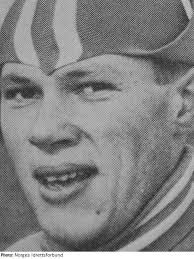 Den tidligere norske skøyteløperen og skøytetreneren, Peter Sinnerud, ble  født på denne datoen, 4. januar, for 145 år siden