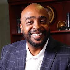 Theresa Hinkle's Instagram, Twitter & Facebook