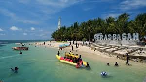 De power of abah & mama. Thebest News Today Tjiu Palace Samarinda Pemancingan Mahkota Info Wisata Hits